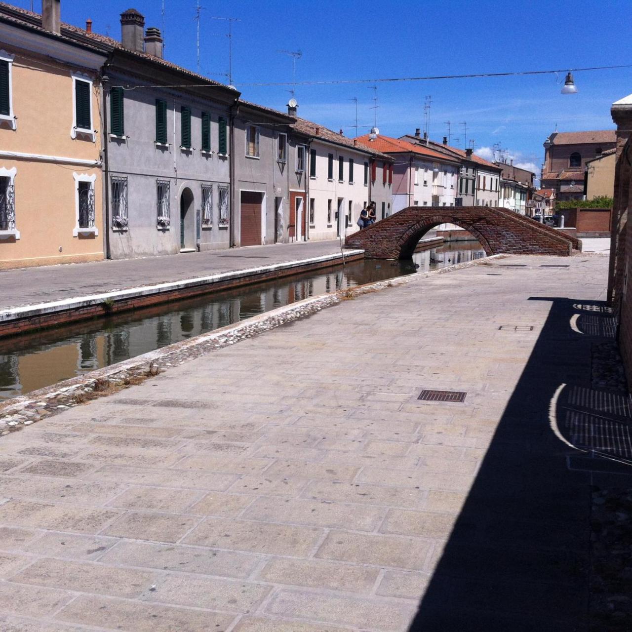 Al Pasarat Hotell Comacchio Eksteriør bilde